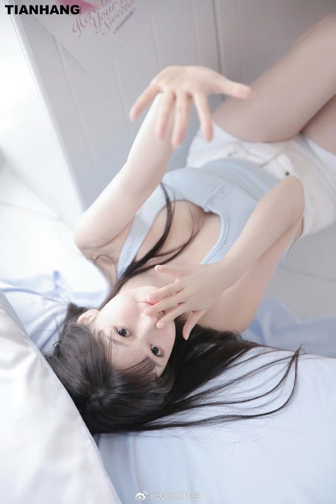 进击的巨人 封面
