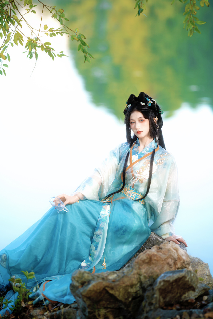郑嘉裕 头像配图
