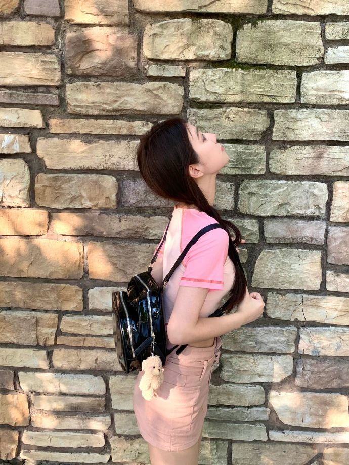 高山下的花环 封面